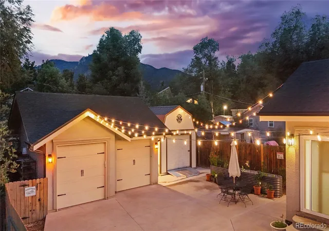 Photo 4 of Single family home for sale at 1011 Cheyenne Blvd, Colorado Springs, CO 80905 | MLS# 7608561 | Listing updated on 2026-09-12