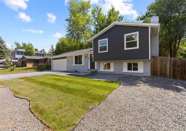 Photo 2 of Single family home for sale at 6438 S Harlan Way, Littleton, CO 80123 | MLS# 4084537 | Listing updated on 2026-09-30