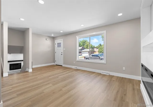 Photo 4 of Single family home for sale at 6438 S Harlan Way, Littleton, CO 80123 | MLS# 4084537 | Listing updated on 2026-09-30