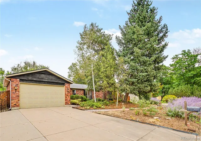 Photo 1 of Sale Pending at 11811 E Arkansas Ave, Aurora, CO 80012 | MLS# 4798152 | Listing updated on 2026-09-30