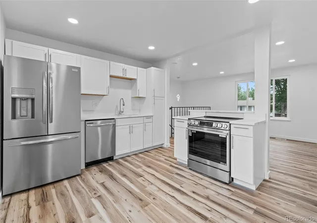 Photo 1 of Sale Pending at 2882 S Mobile St, Aurora, CO 80013 | MLS# 5376523 | Listing updated on 2026-09-14