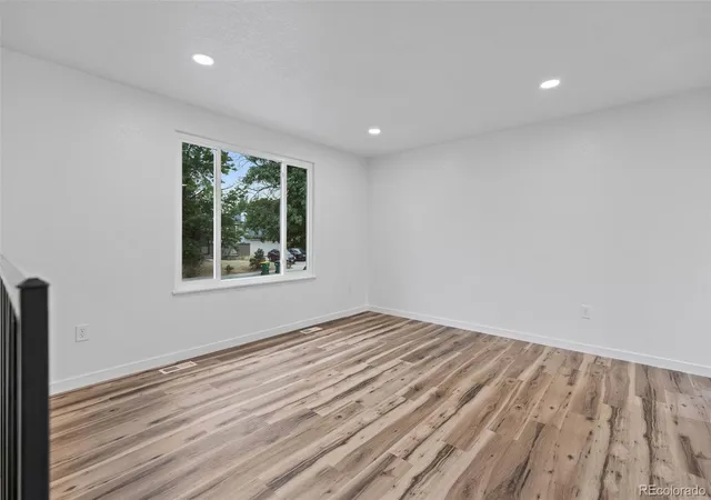 Photo 4 of Sale Pending at 2882 S Mobile St, Aurora, CO 80013 | MLS# 5376523 | Listing updated on 2026-09-14