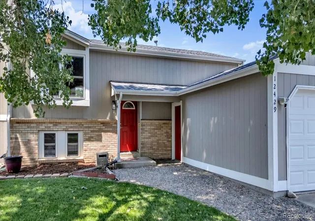 Photo 3 of Single family home for sale at 12429 Ash Dr, Thornton, CO 80241 | MLS# 8564587 | Listing updated on 2026-10-04