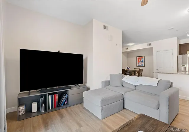 Listing Photo 4 - Condo for sale in building located at 10052 W Ute Pl, Littleton, CO 80127 - Unit #206