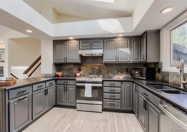 Photo 3 of Single family home for sale at 6823 Big Horn Trl, Littleton, CO 80125 | MLS# 5587305 | Listing updated on 2026-09-10