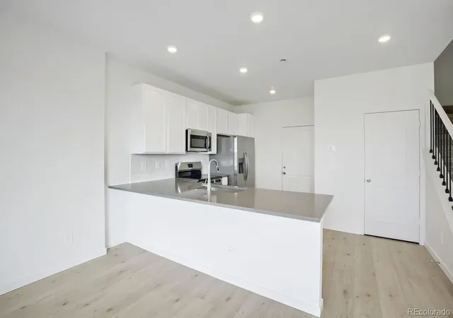 Photo 3 of Single family home for sale at 3045 Gladstone Ave, Loveland, CO 80538 | MLS# 3888251 | Listing updated on 2026-09-22