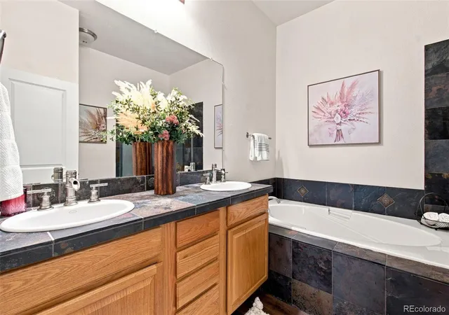 Photo 3 of Single family home for sale at 1821 S Ingalls Ct, Lakewood, CO 80232 | MLS# 2808850 | Listing updated on 2026-10-24