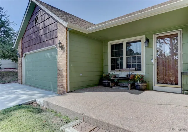 Photo 3 of Single family home for sale at 4141 S Dunkirk Way, Aurora, CO 80013 | MLS# 5023207 | Listing updated on 2026-09-26