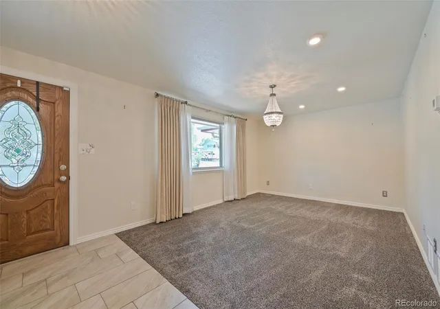 Photo 3 of Single family home for sale at 4757 S Oak Ct, Littleton, CO 80127 | MLS# 9223360 | Listing updated on 2026-10-06