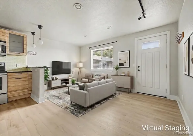 Photo 2 of Condo for sale at 120 S Pennsylvania St #302, Denver, CO 80209 | MLS# 2069504 | Listing updated on 2026-09-15