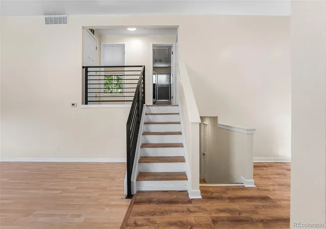 Photo 4 of Single family home for sale at 4832 S Genoa St, Centennial, CO 80015 | MLS# 8517814 | Listing updated on 2026-10-14
