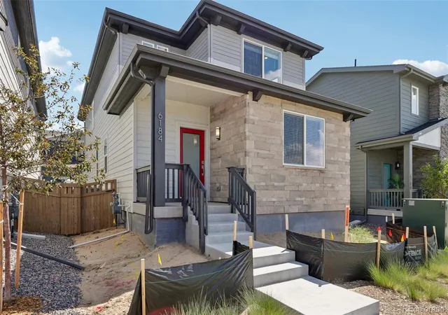 Photo 2 of Sale Pending at 6184 N Lisbon St, Aurora, CO 80019 | MLS# 5543399 | Listing updated on 2026-09-14