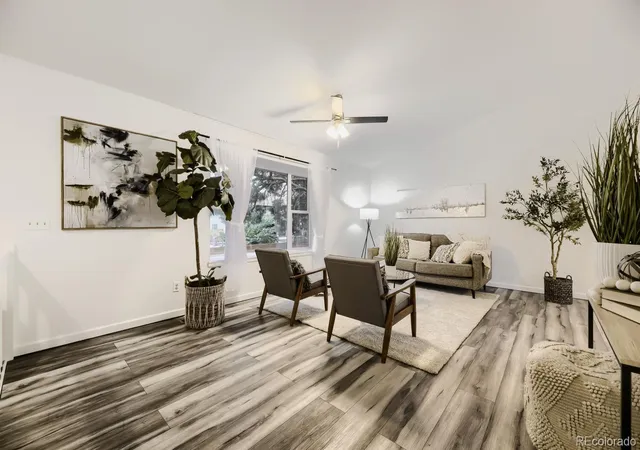 Photo 4 of Single family home for sale at 554 S Kittredge Way, Aurora, CO 80017 | MLS# 8697142 | Listing updated on 2026-10-27
