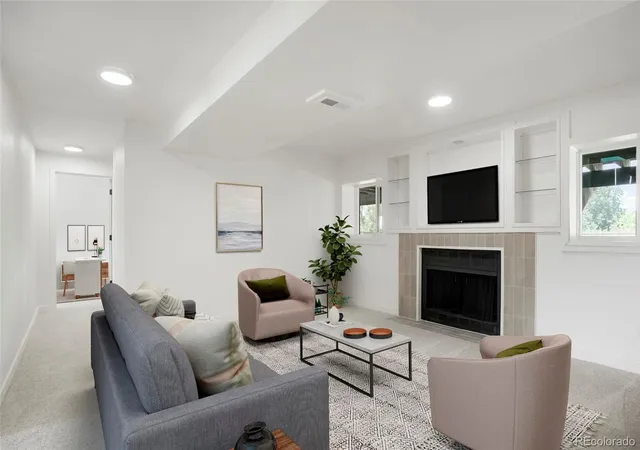 Photo 3 of Single family home for sale at 9285 W Wagon Trl Dr, Littleton, CO 80123 | MLS# 1761796 | Listing updated on 2026-10-09