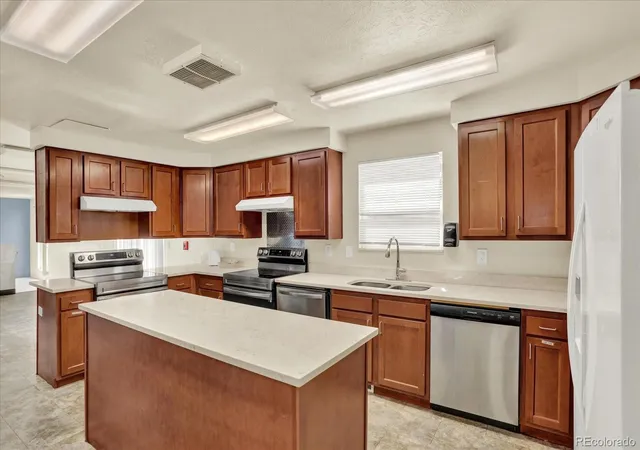 Photo 4 of House for sale at 16390 E 14th Place, Aurora, CO 80011 | MLS# 7260825 | Listing updated on 2026-10-18
