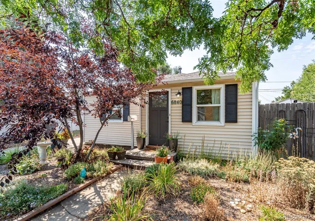 Photo 4 of Single family home for sale at 6840 Reno Dr, Arvada, CO 80002 | MLS# 3074759 | Listing updated on 2026-10-07