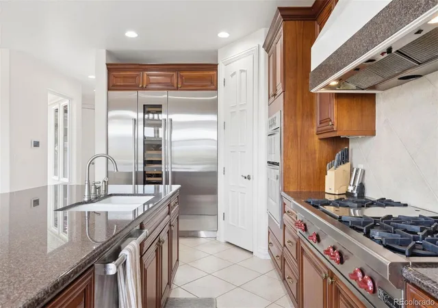 Photo 4 of Single family home for sale at 8926 Ridgepoint Wy, Castle Pines, CO 80108 | MLS# 5908056 | Listing updated on 2026-09-21