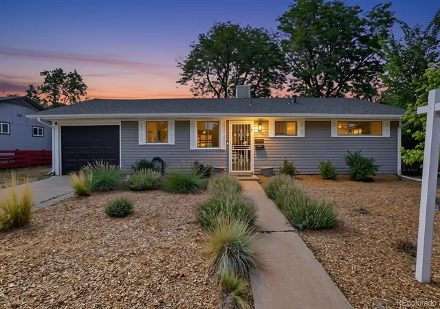 Photo 1 of Single family home for sale at 5815 E Elati St, Littleton, CO 80120 | MLS# 4836171 | Listing updated on 2026-09-21