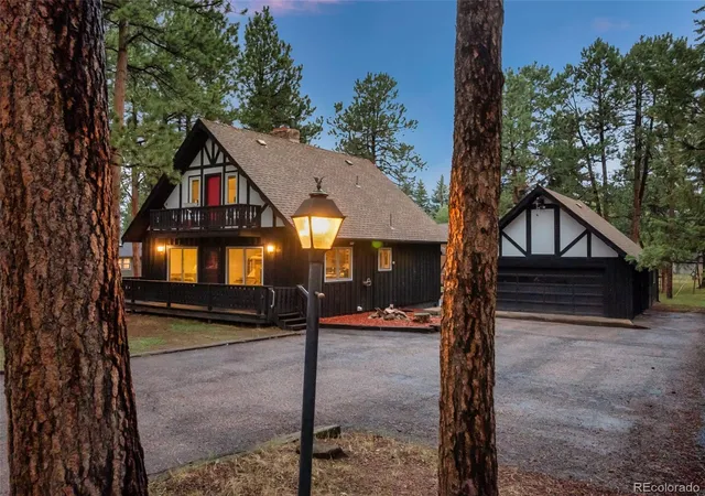 Photo 2 of Single family home for sale at 220 Wildflower Dr, Woodland Park, CO 80863 | MLS# 3333675 | Listing updated on 2026-09-29