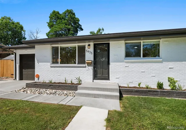 Photo 3 of Single family home for sale at 5475 S Lakeview St, Littleton, CO 80120 | MLS# 8083415 | Listing updated on 2026-09-21