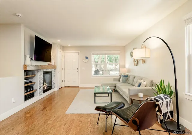 Photo 4 of Single family home for sale at 2210 S Humboldt St, Denver, CO 80210 | MLS# 2750871 | Listing updated on 2026-09-28