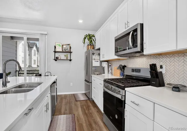 Photo 2 of Townhouse for sale at 16662 Umatilla St, Broomfield, CO 80023 | MLS# 4539969 | Listing updated on 2026-10-03