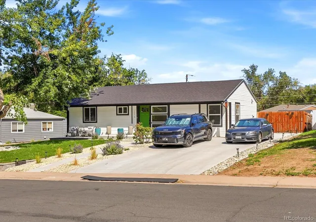 Photo 2 of Single family home for sale at 1270 S Hudson St, Denver, CO 80246 | MLS# 6711371 | Listing updated on 2026-09-22