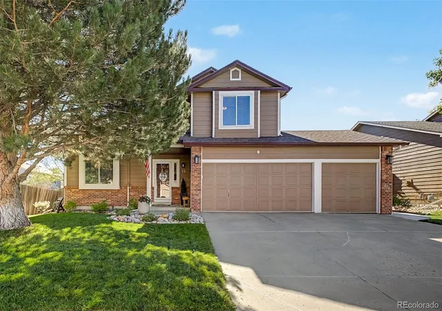 Photo 1 of Single family home for sale at 22 Heritage Ave, Castle Rock, CO 80104 | MLS# 4347842 | Listing updated on 2026-09-12