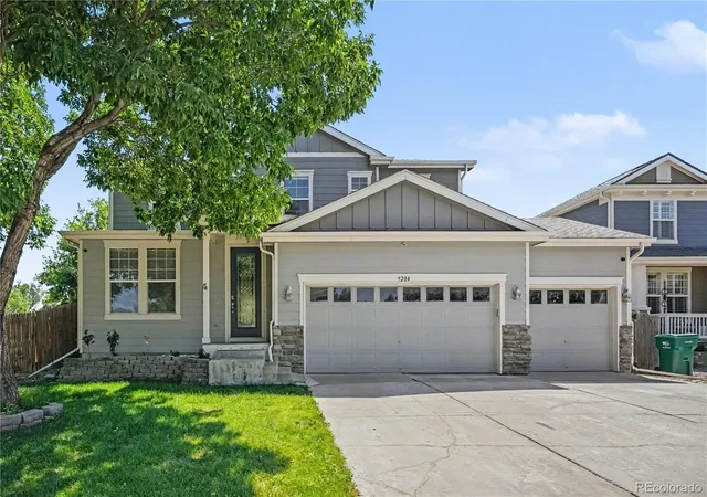 Photo 1 of Single family home for sale at 9204 W Radclffe Pl, Littleton, CO 80123 | MLS# 9097798 | Listing updated on 2026-10-04