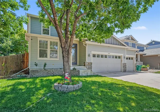 Photo 3 of Single family home for sale at 9204 W Radclffe Pl, Littleton, CO 80123 | MLS# 9097798 | Listing updated on 2026-10-04