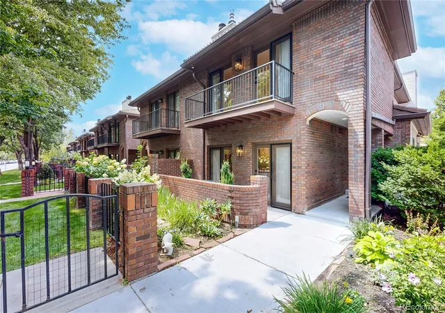Photo 2 of Townhouse for sale at 339 Cook St, Denver, CO 80206 | MLS# 4447034 | Listing updated on 2026-10-03