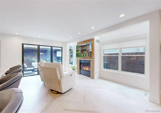 Photo 3 of Townhouse for sale at 339 Cook St, Denver, CO 80206 | MLS# 4447034 | Listing updated on 2026-10-03