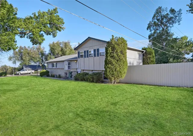 Photo 1 of Single family home for sale at 6797 Pierce St, Arvada, CO 80003 | MLS# 6588663 | Listing updated on 2026-10-08