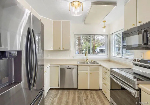 Photo 2 of Single family home for sale at 9801 Garrison Ct, Broomfield, CO 80021 | MLS# 9237459 | Listing updated on 2026-10-01