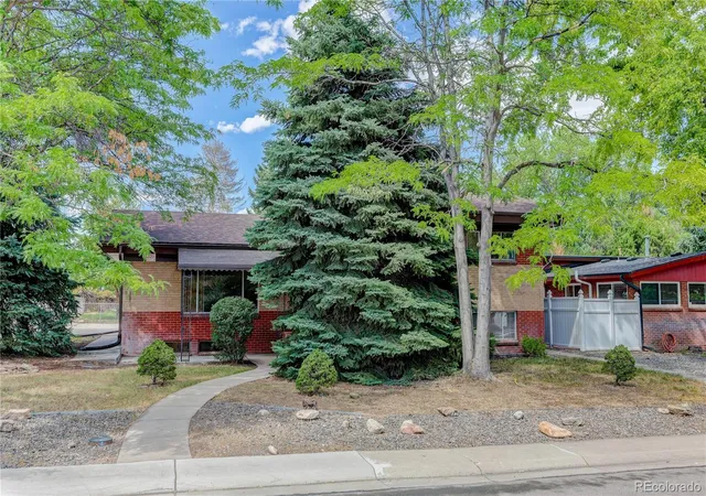 Photo 1 of Single family home for sale at 8395 W 17th Ave, Lakewood, CO 80214 | MLS# 5933019 | Listing updated on 2026-10-15