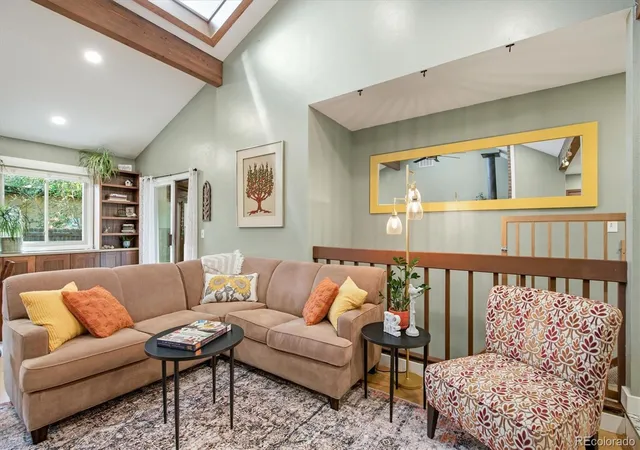 Photo 2 of Single family home for sale at 643 Brentwood St, Lakewood, CO 80214 | MLS# 6421972 | Listing updated on 2026-09-22