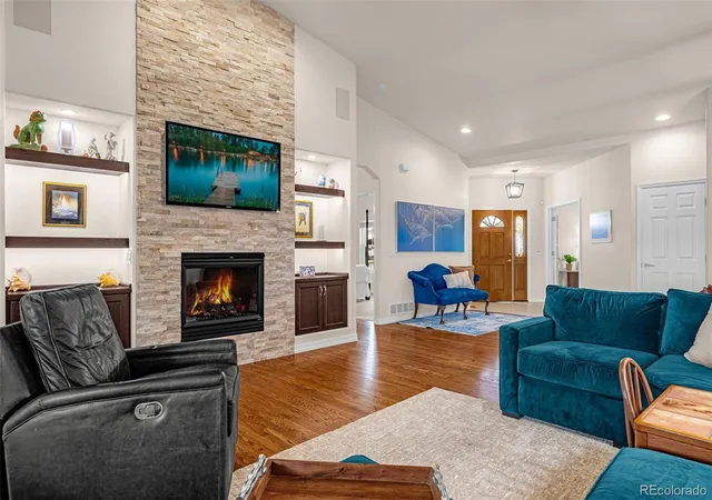 Photo 4 of Townhouse for sale at 14324 Eagle Villa Grv, Colorado Springs, CO 80921 | MLS# 6742121 | Listing updated on 2026-09-11