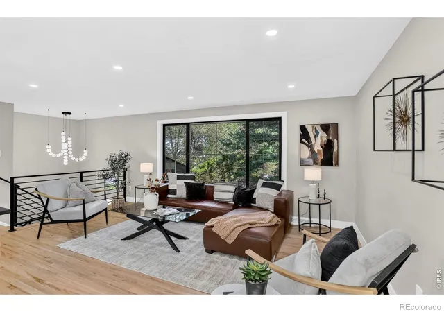 Photo 3 of Single family home for sale at 3310 Heidelberg Dr, Boulder, CO 80305 | MLS# IR1067186 | Listing updated on 2026-10-09