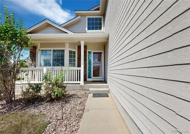Photo 4 of Single family home for sale at 13803 Eudora St, Thornton, CO 80602 | MLS# 8227019 | Listing updated on 2026-10-06
