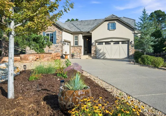 Photo 2 of Single family home for sale at 6714 S Catawba Way, Aurora, CO 80016 | MLS# 8203360 | Listing updated on 2026-09-27