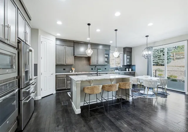 Photo 4 of Single family home for sale at 6714 S Catawba Way, Aurora, CO 80016 | MLS# 8203360 | Listing updated on 2026-09-27