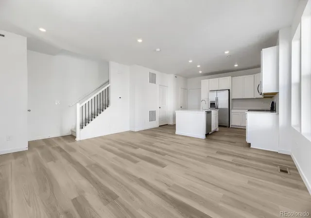Photo 3 of Townhouse for sale at 15526 Gilpin Ave, Parker, CO 80134 | MLS# 8881132 | Listing updated on 2026-09-22