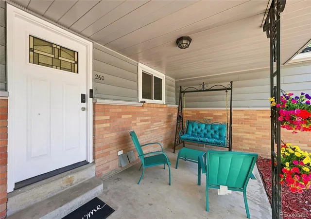 Photo 2 of Single family home for sale at 260 Pierce St, Lakewood, CO 80226 | MLS# 5218148 | Listing updated on 2026-09-12