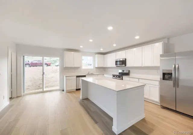 Photo 3 of Single family home for sale at 2696 Lower Crags Pt, Colorado Springs, CO 80904 | MLS# 7285461 | Listing updated on 2026-10-06