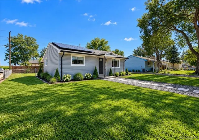 Photo 4 of Single family home for sale at 6520 Poplar St, Commerce City, CO 80022 | MLS# 4962453 | Listing updated on 2026-09-11