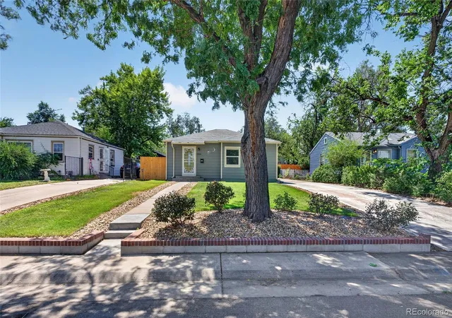 Photo 4 of Sale Pending at 2836 W Irvington Pl, Denver, CO 80219 | MLS# 3467329 | Listing updated on 2026-09-29