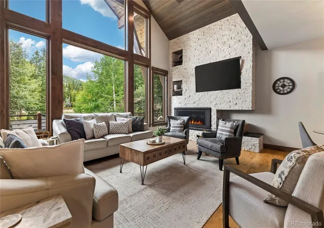 Photo 3 of Single family home for sale at 71 Balsam Dr, Winter Park, CO 80482 | MLS# 5098213 | Listing updated on 2026-09-12