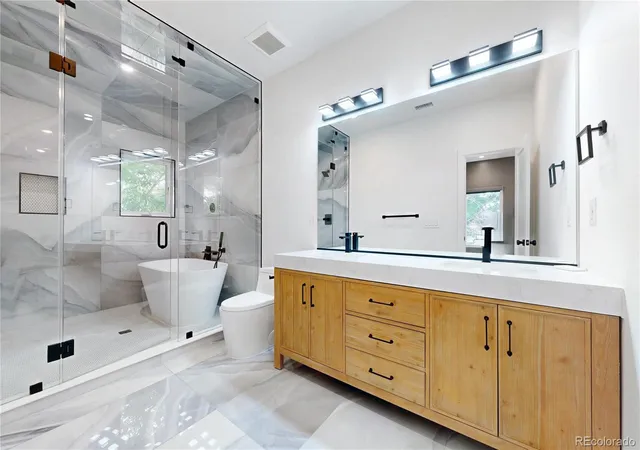 Photo 3 of Single family home for sale at 2403 S Franklin, Denver, CO 80210 | MLS# 6481709 | Listing updated on 2026-10-09