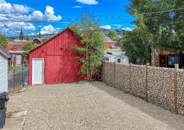 Photo 4 of Single family home for sale at 316 E 3Rd St, Leadville, CO 80461 | MLS# 4932519 | Listing updated on 2026-09-29