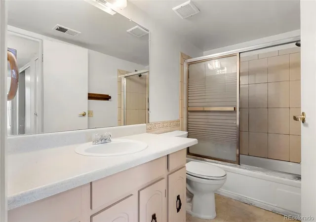 Listing Photo 5 - Condo for sale in building located at 3662 S Granby Wy, Aurora, CO 80014 - Unit #J05
